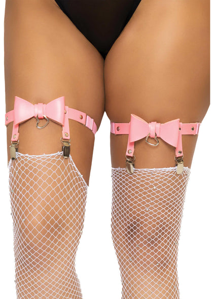 Vegan Leather Garter with Heart Ring Accent