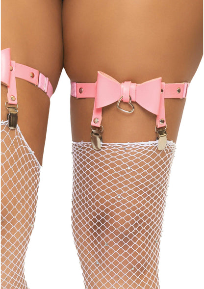 Vegan Leather Garter with Heart Ring Accent