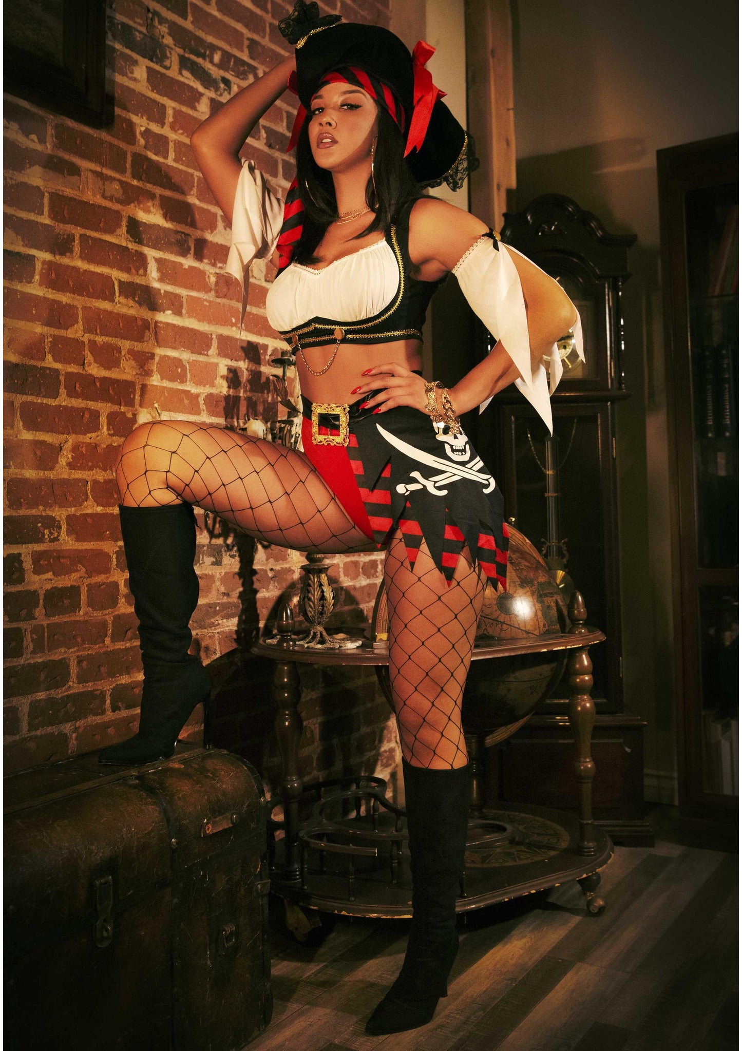 Wicked Pirate Wench